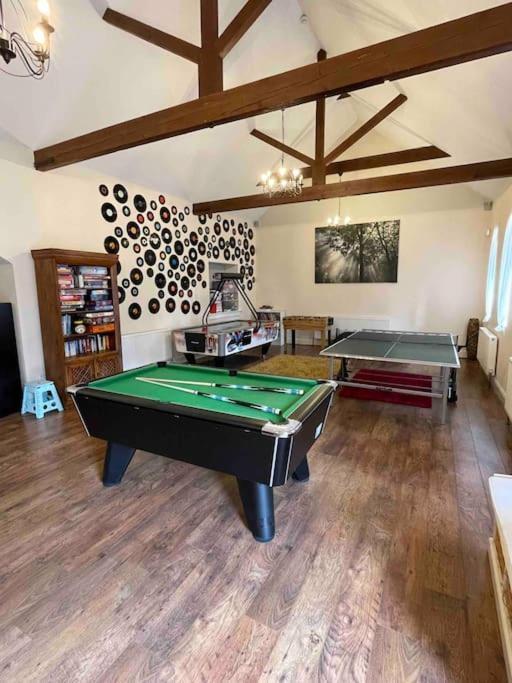 The Old Hay Barn - Games Room, Gym, Sleeps 8 Godmanchester エクステリア 写真
